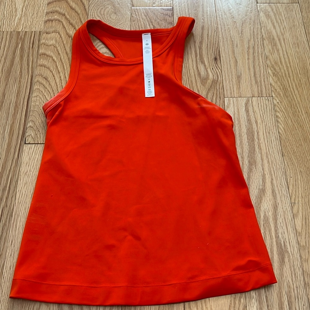 Lululemon tank